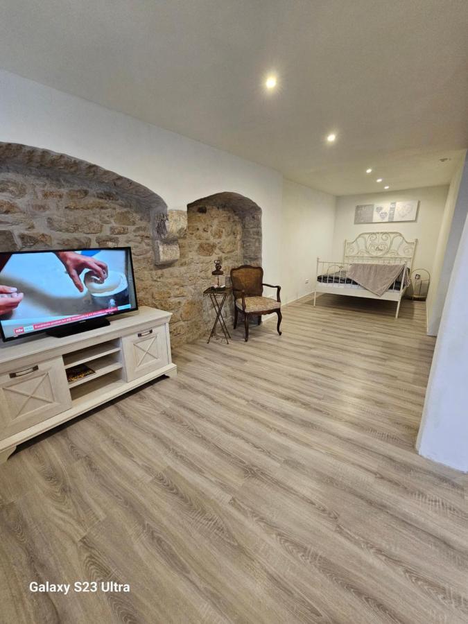 Ferienwohnung ,,Hinter Der Mauer" Hildburghausen Exteriör bild
